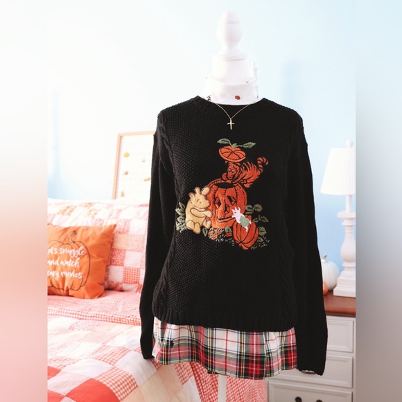 ISO Pooh knit sweaters - Picture 5 of 15